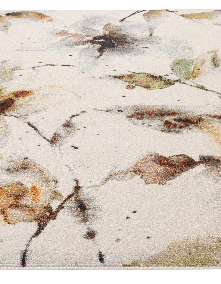 Detail image of  5' x 7' 10 Tuscany Rug