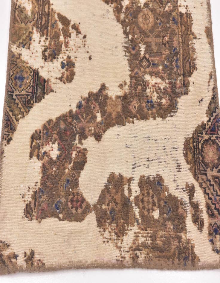 Detail image of  2' 9 x 5' 9  Hand Knotted Ultra Vintage Persian Wool Rug