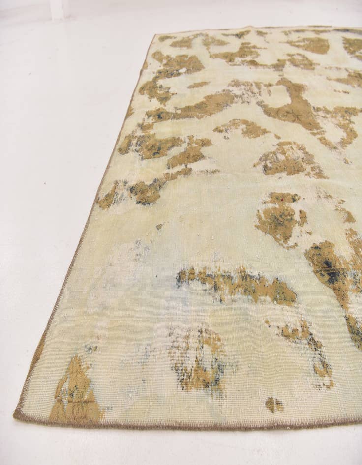 Detail image of  8' 9 x 12'  Hand Knotted Ultra Vintage Persian Wool Rug