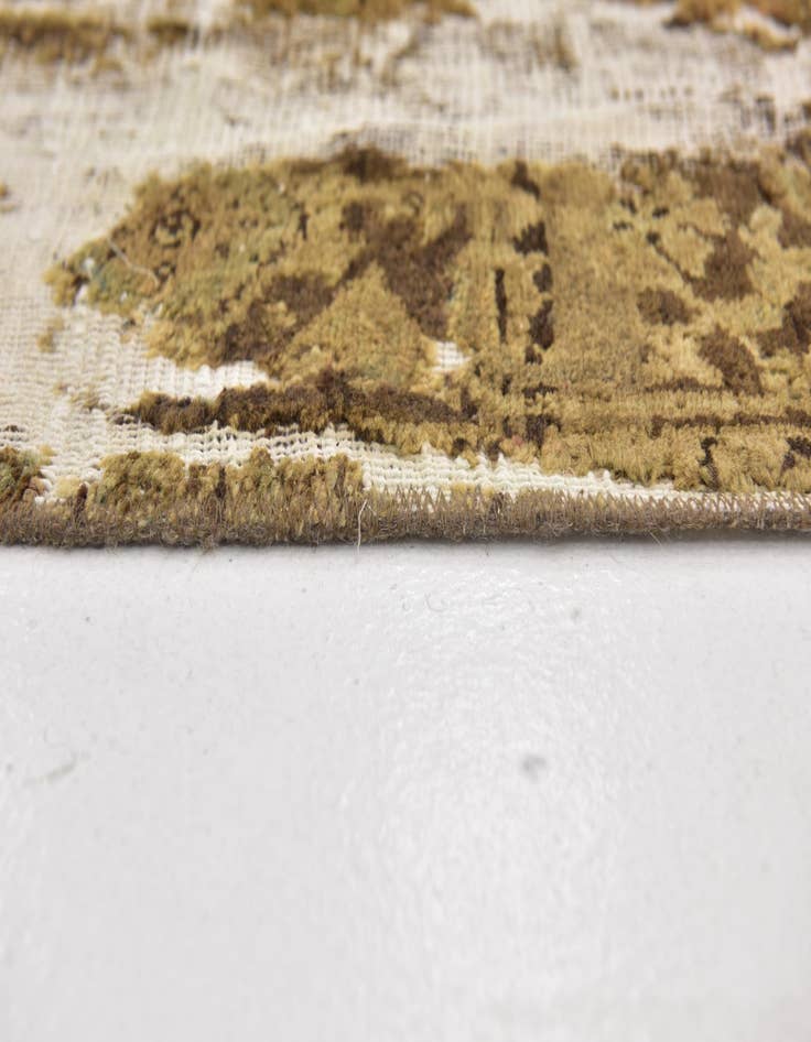 Detail image of  5' 2 x 6' 7  Hand Knotted Ultra Vintage Persian Wool Rug