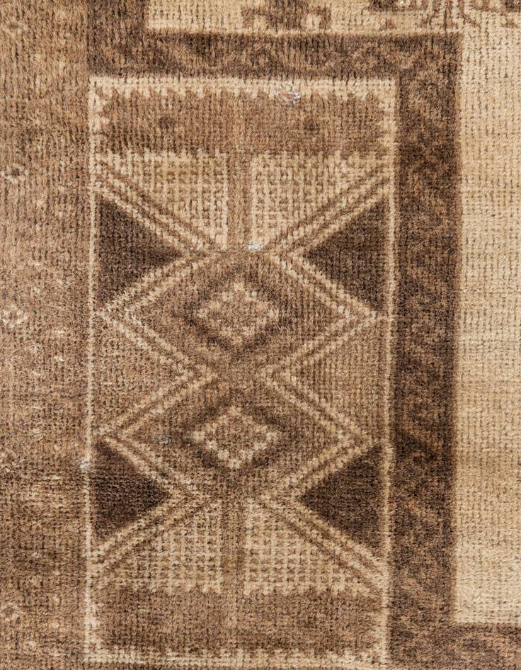 Detail image of  2' 8 x 4' 9  Hand Knotted Ultra Vintage Persian Wool Rug