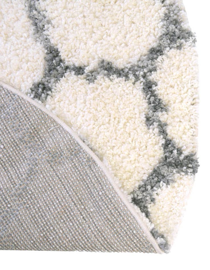 Detail image of  3' 3 x 3' 3 Athena Shag Round Rug