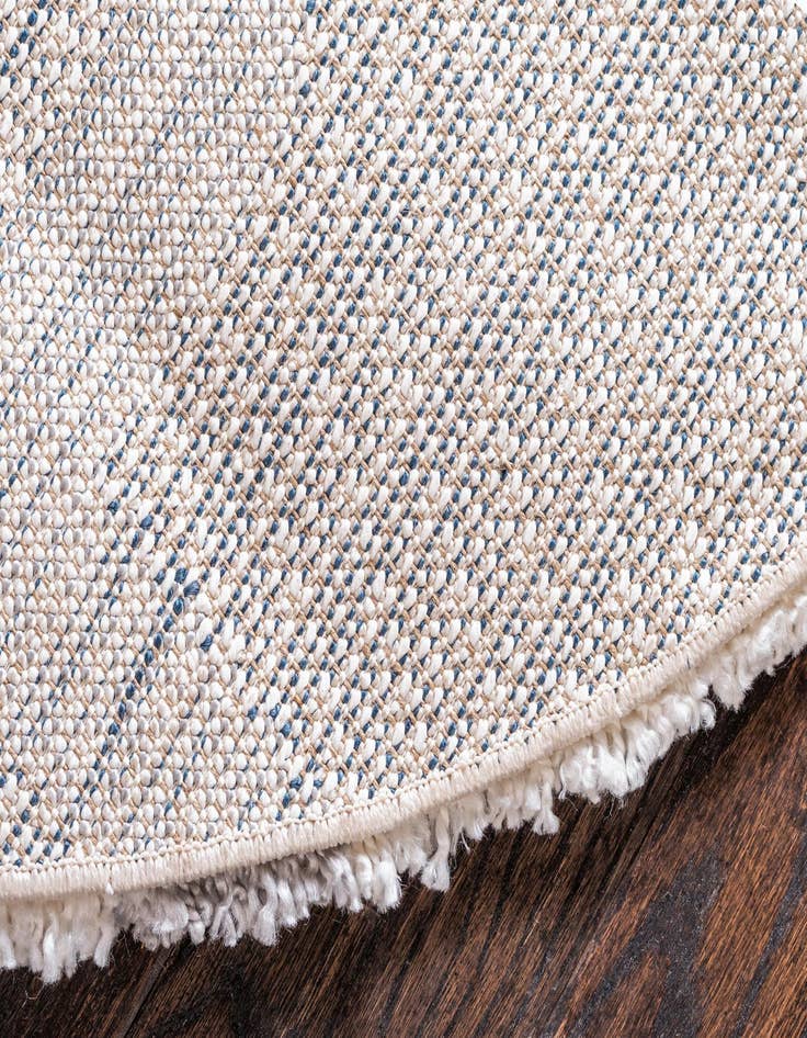 Detail image of  5' x 5' Athena Shag Round Rug