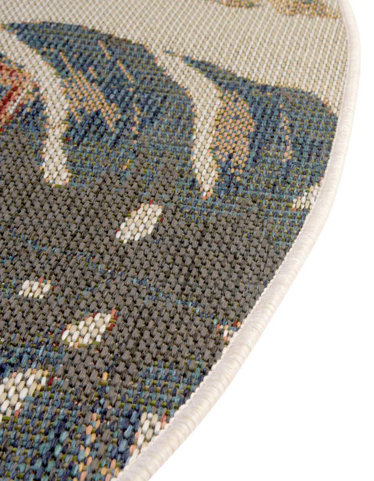 Detail image of  7' 10 x 7' 10  Washable Baja Indoor / Outdoor Round Rug