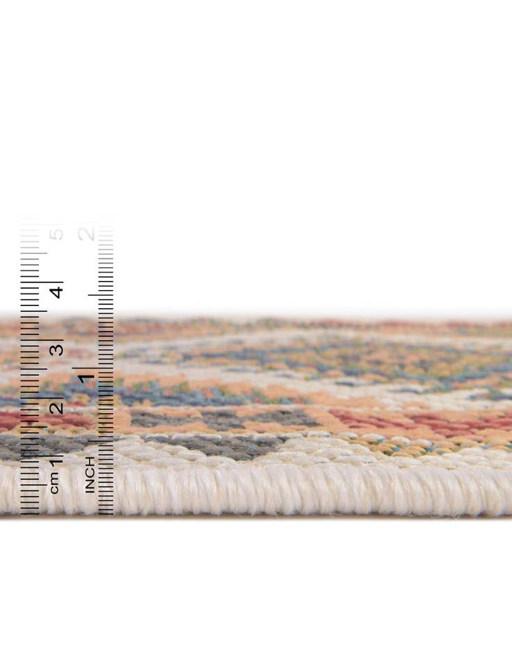 Detail image of  5' 3 x 5' 3  Washable Baja Indoor / Outdoor Round Rug