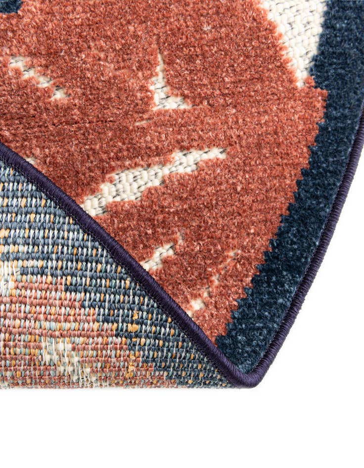 Detail image of  5' 3 x 5' 3  Washable Belize Indoor / Outdoor Round Rug