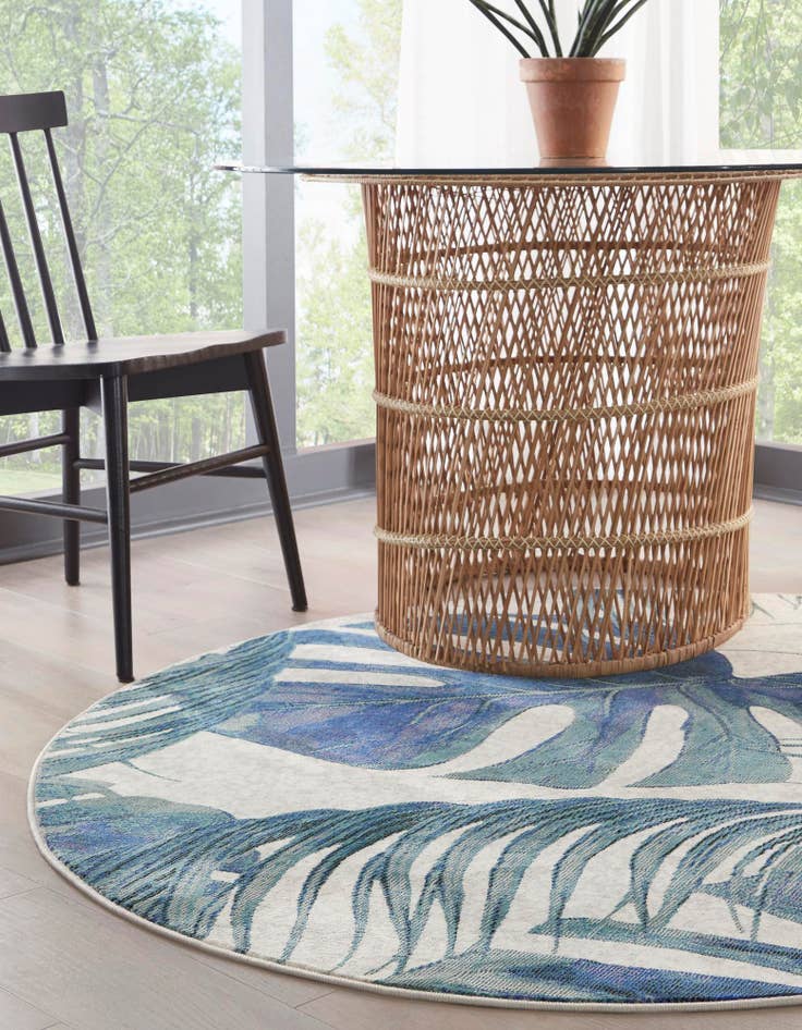 Detail image of  7' x 7' Blossom Round Rug