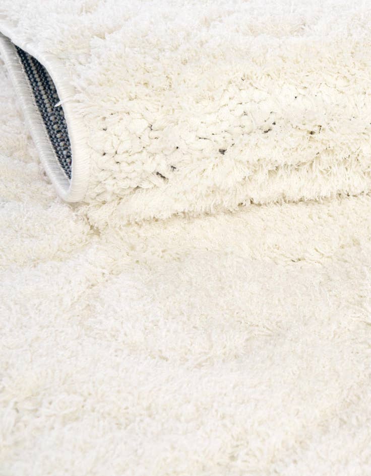 Detail image of  4' x 4' Botanical Shag Round Rug