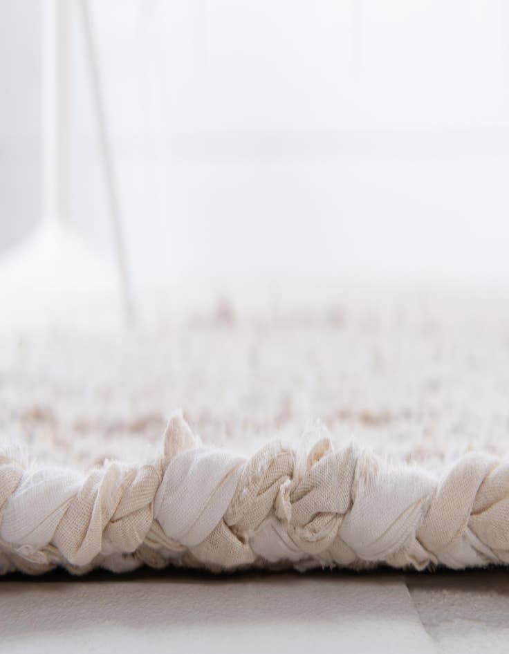 Detail image of  3' 3 x 3' 3  Hand Braided Chindi Round Rug