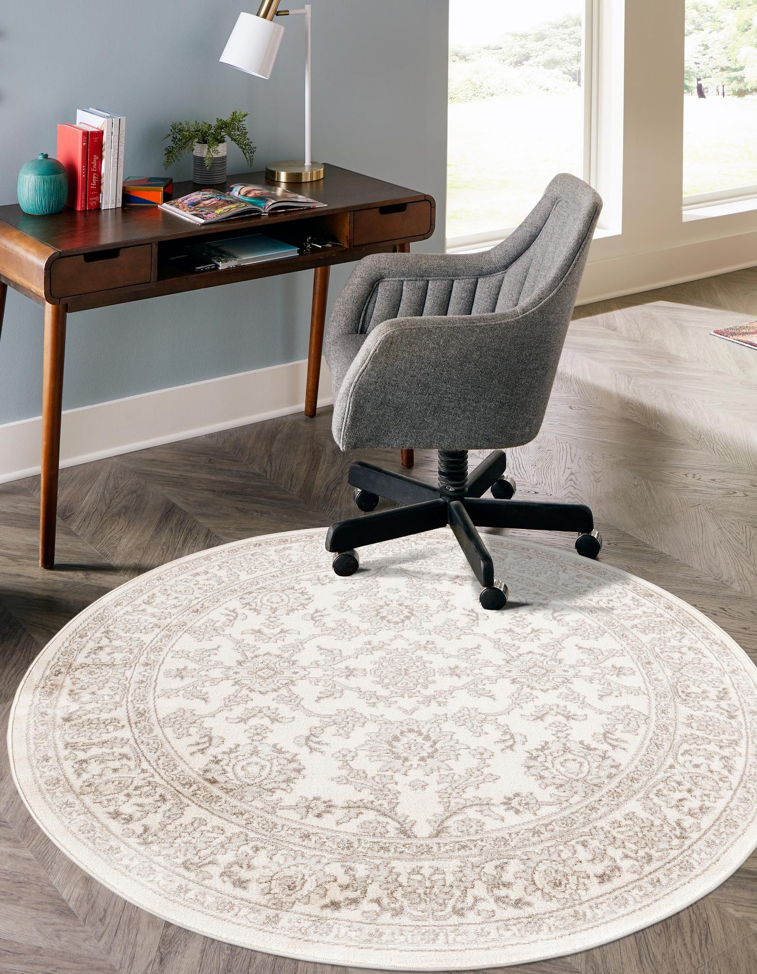 Ivory 10' x 10' Charlotte Round Rug | Rugs.com