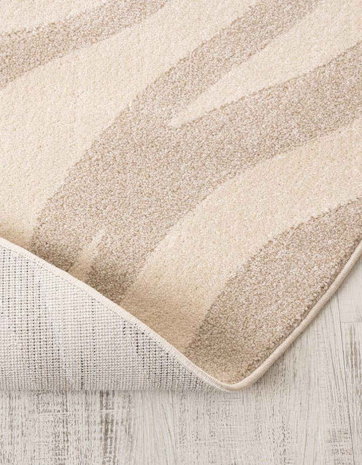 Detail image of  8' x 8' Contour Round Rug