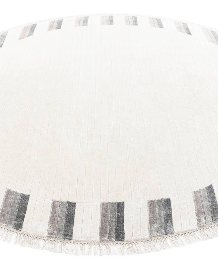 Detail image of  6' 5 x 6' 5  Hand Knotted Darya Wool Round Rug