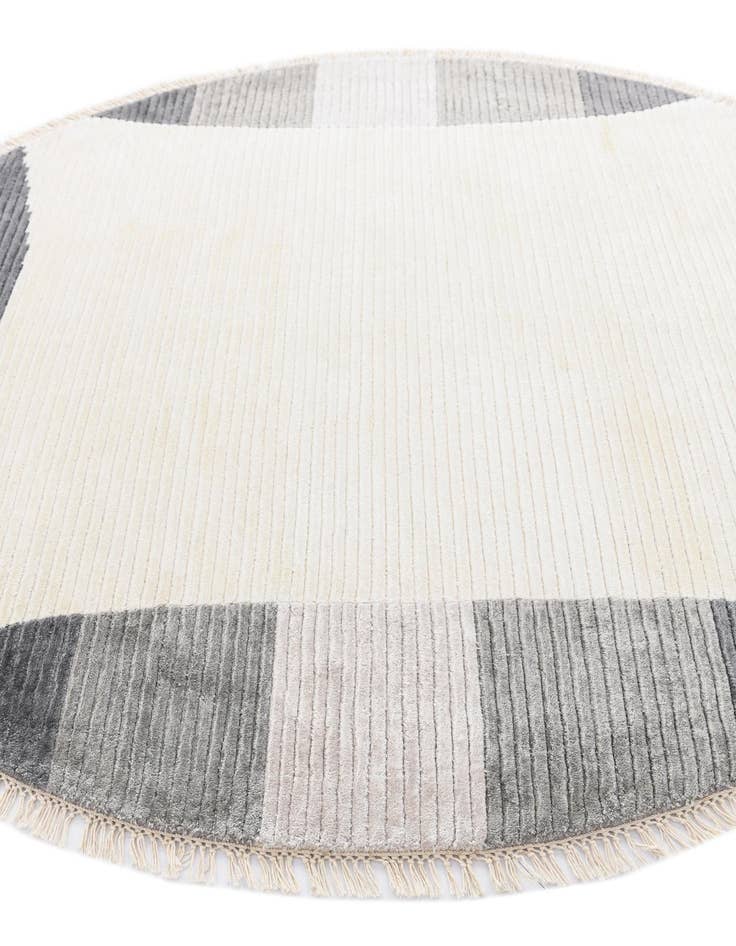 Detail image of  5' 5 x 5' 5  Hand Knotted Darya Wool Round Rug