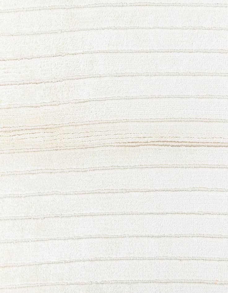 Detail image of  6' 7 x 6' 7  Hand Knotted Darya Wool Round Rug