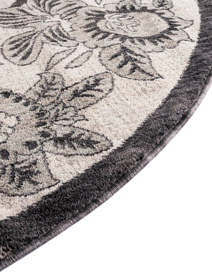 Detail image of  7' x 7' Eco Traditional Round Rug