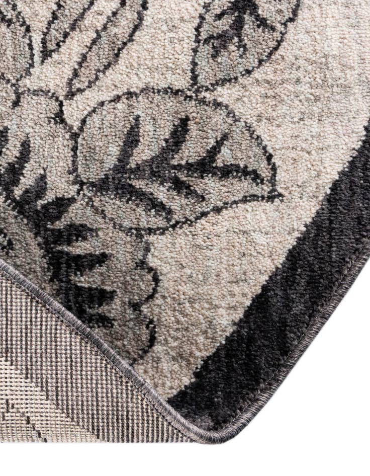 Detail image of  7' x 7' Eco Traditional Round Rug