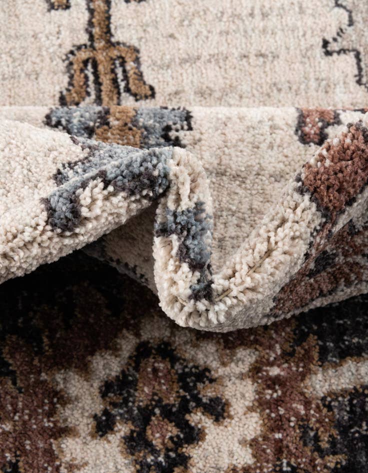 Detail image of  3' 3 x 3' 3 Eco Traditional Round Rug