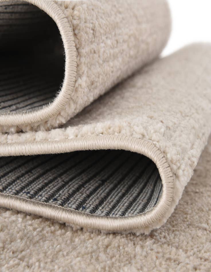 Detail image of  7' 10 x 7' 10 Gemstone Round Rug