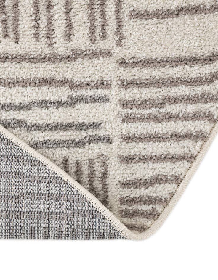 Detail image of  7' 10 x 7' 10 Hanahan Round Rug