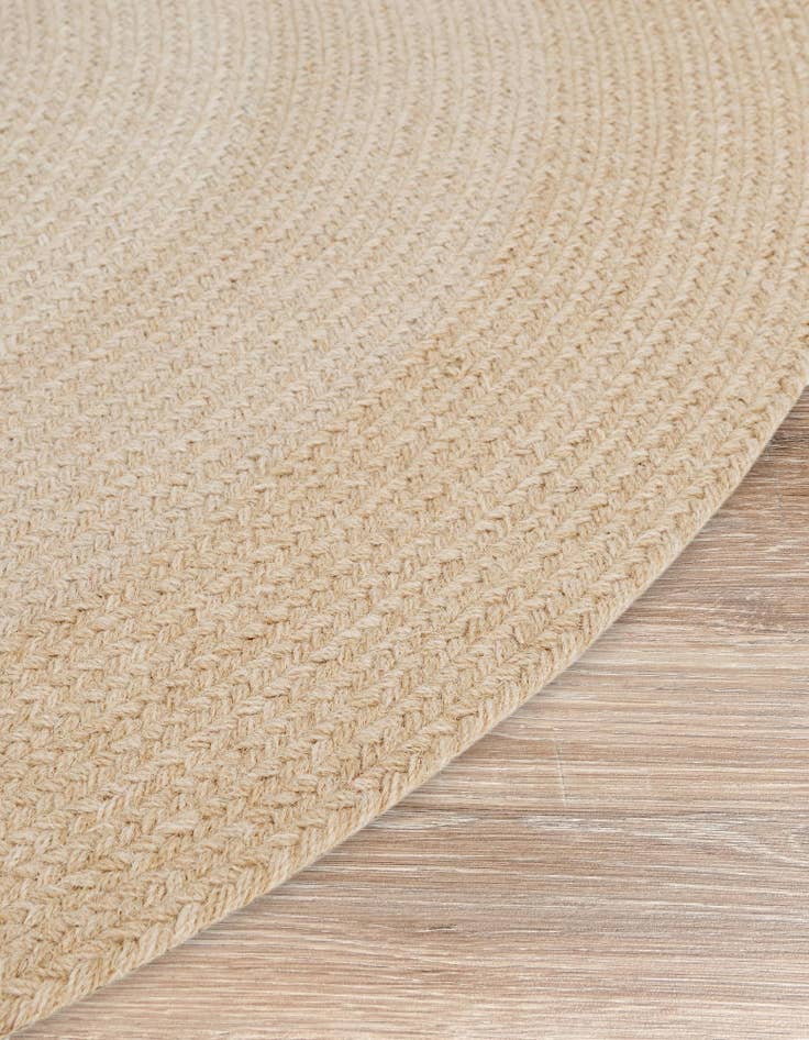 Detail image of  3' 1 x 3' 1  Hand Hand Braided Wool Round Rug