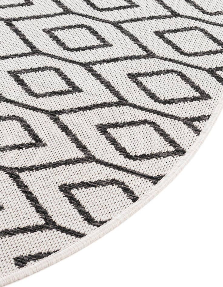 Detail image of  6' 7 x 6' 7  Washable Jill Zarin Turks and Caicos Indoor / Outdoor Round Rug