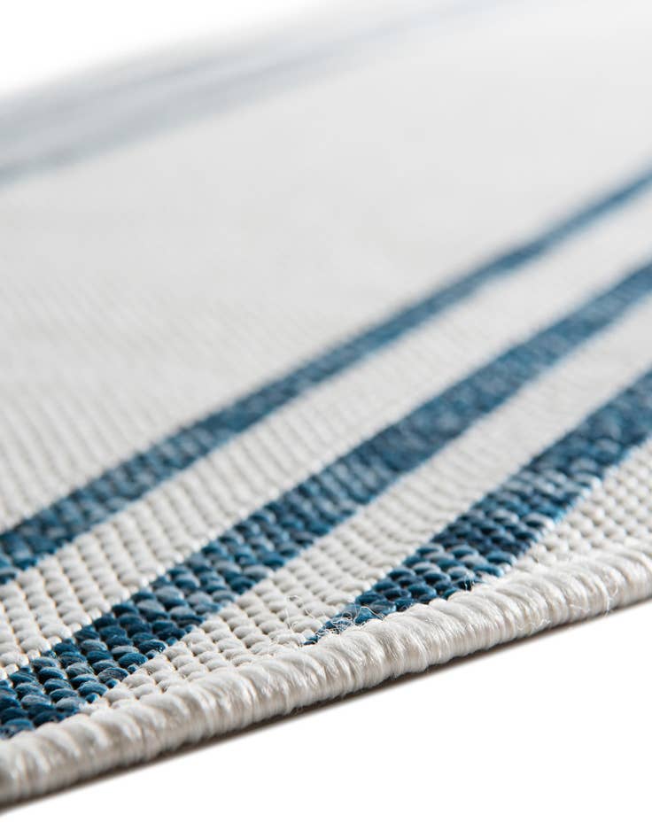 Detail image of  4' x 4'  Washable Jill Zarin Anguilla Indoor / Outdoor Round Rug