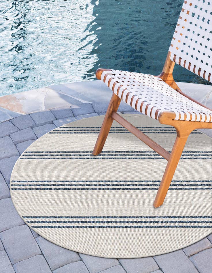Detail image of  4' x 4'  Washable Jill Zarin Anguilla Indoor / Outdoor Round Rug