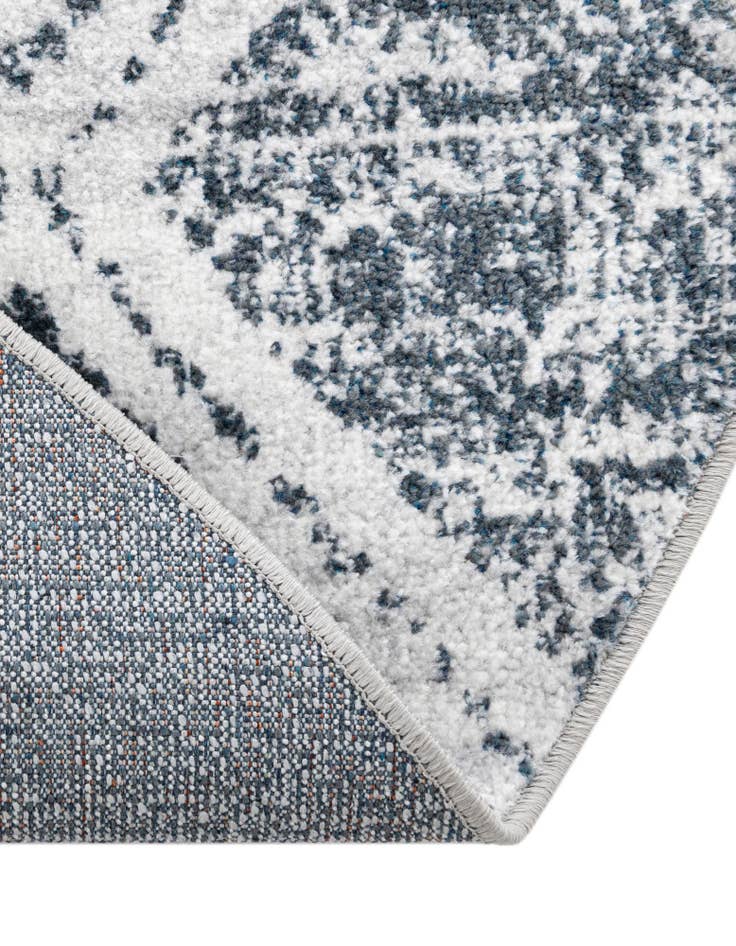 Detail image of  3' 3 x 3' 3 Kamala Washable Round Rug