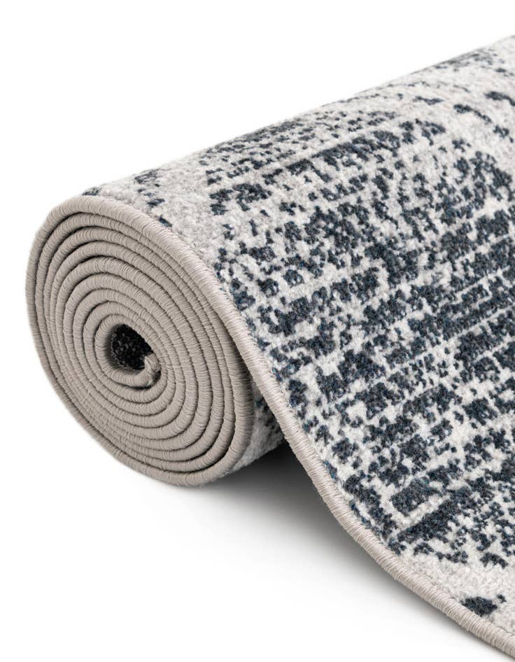 Detail image of  3' 3 x 3' 3 Kamala Washable Round Rug