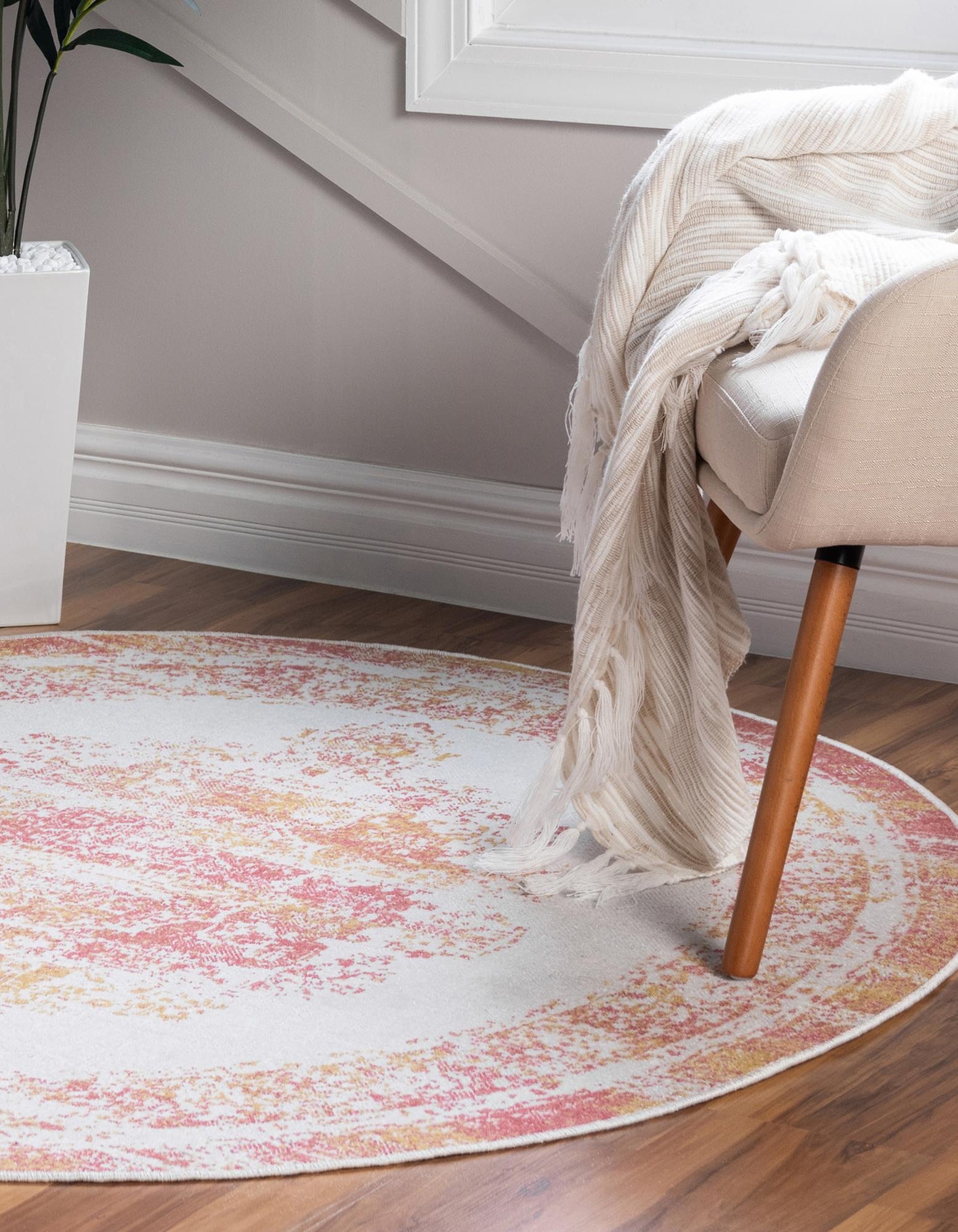 Ivory 5' 3 x 5' 3 Lucerne Round Rug | Rugs.com