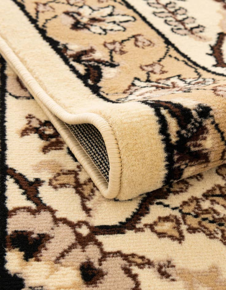 Detail image of  7' 10 x 7' 10 Neda Round Rug