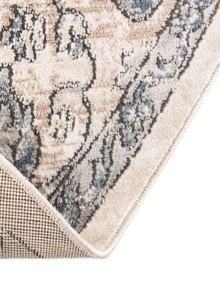 Detail image of  6' 7 x 6' 7 Oregon Round Rug