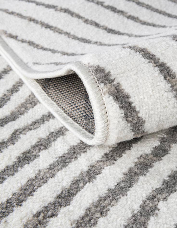 Detail image of  10' x 10' Oslo Round Rug