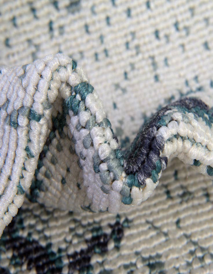 Detail image of  4' x 4'  Washable Coastal Indoor / Outdoor Round Rug