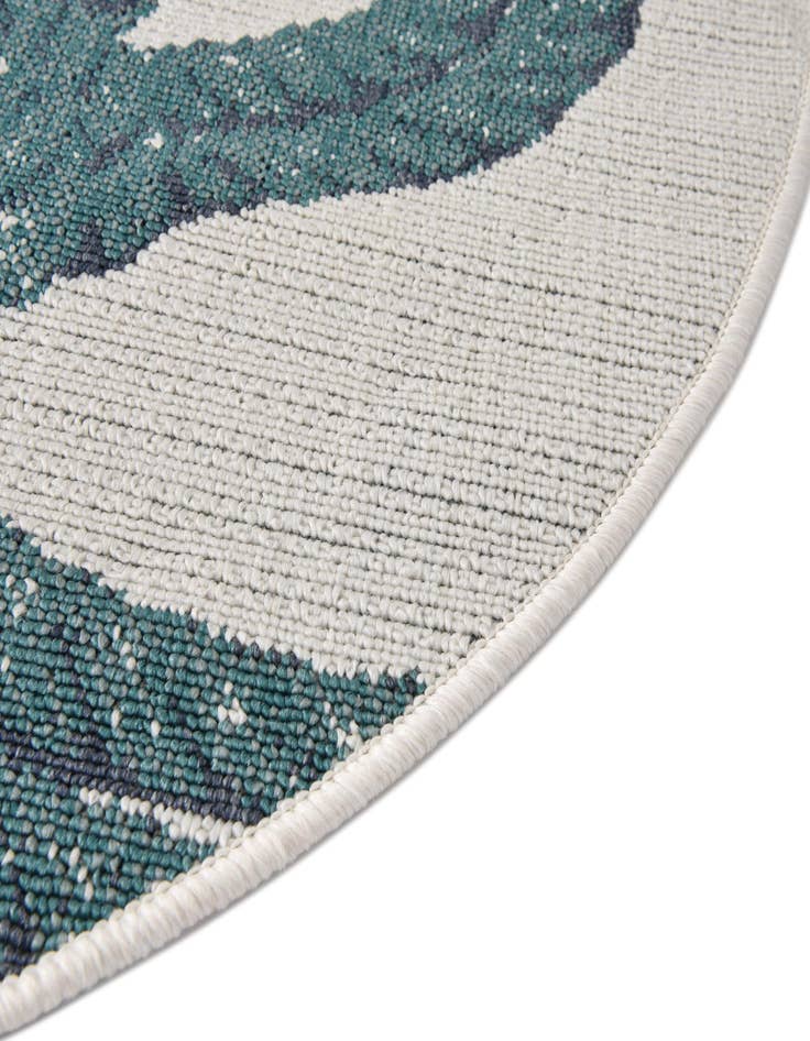 Detail image of  4' x 4'  Washable Coastal Indoor / Outdoor Round Rug