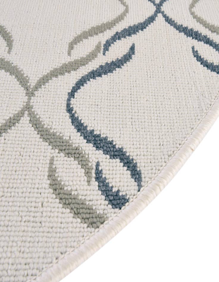 Detail image of  4' x 4'  Washable Lattice Indoor / Outdoor Round Rug