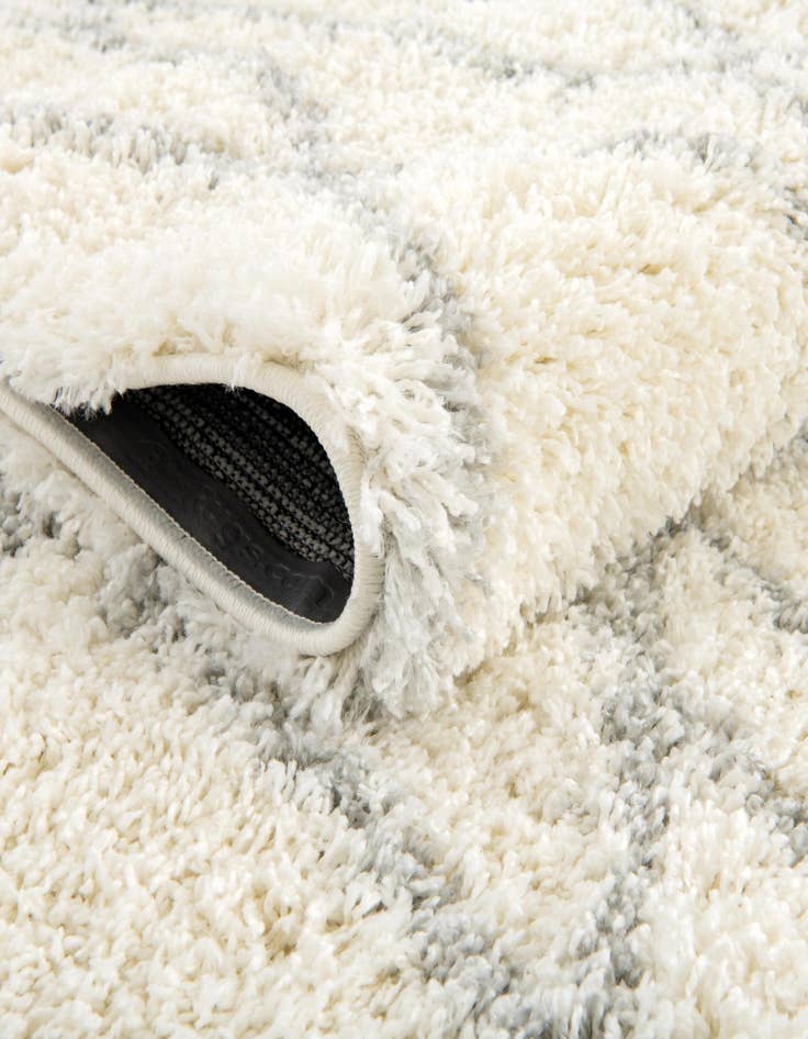 Detail image of  7' 10 x 7' 10 Soft Touch Shag Round Rug