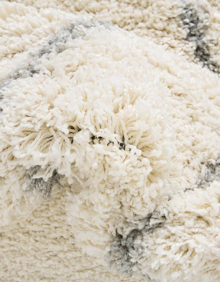 Detail image of  7' 10 x 7' 10 Soft Touch Shag Round Rug