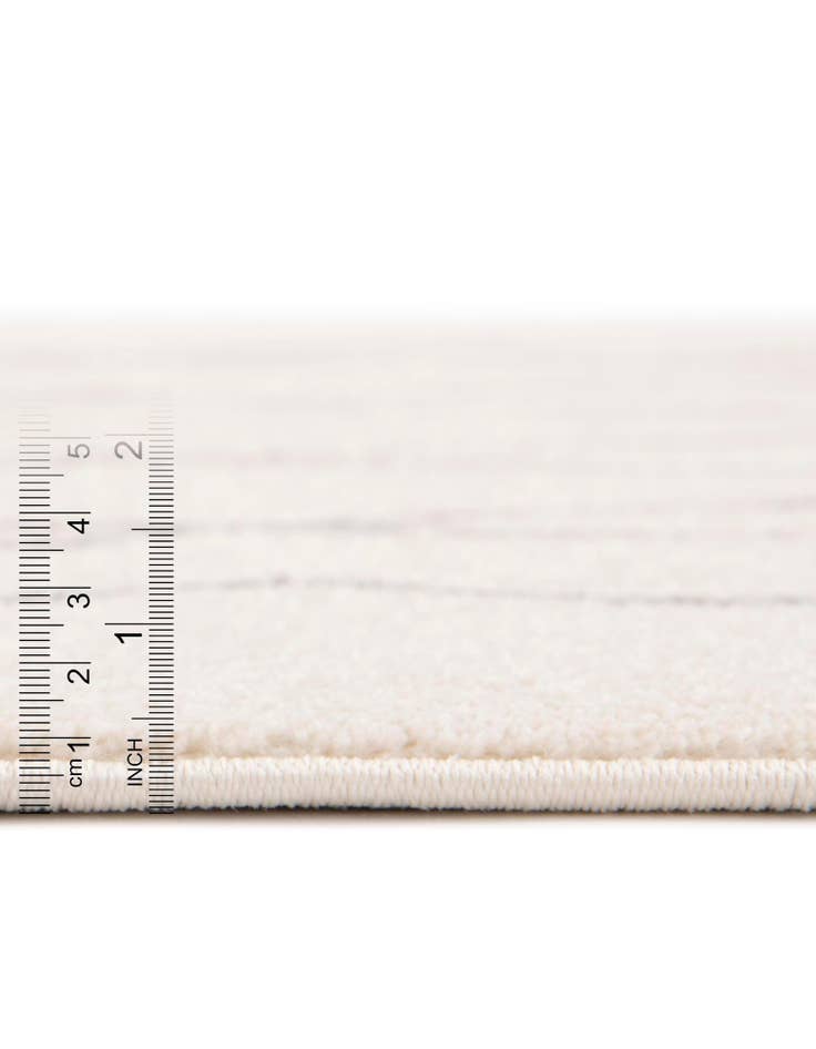 Detail image of  8' x 8' Titania Round Rug