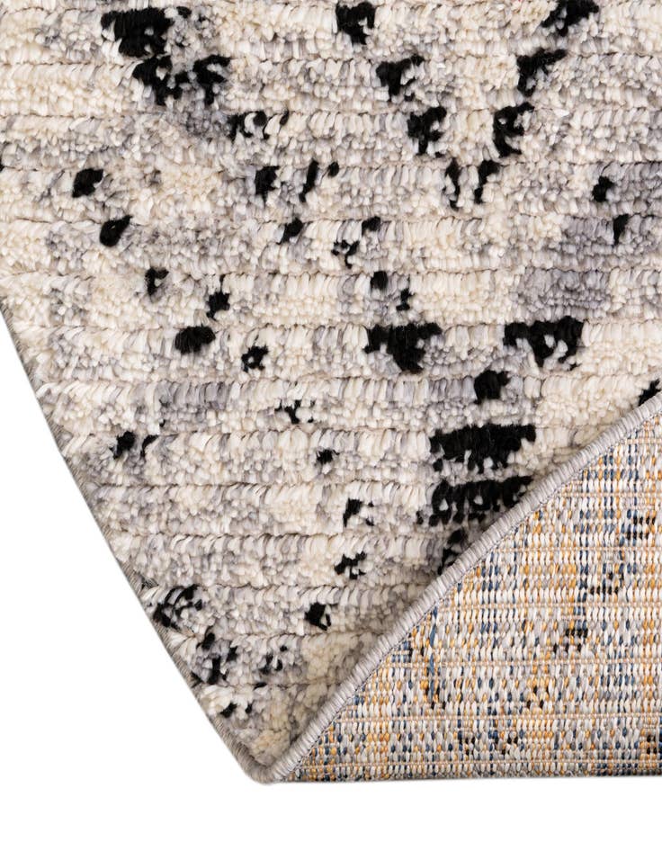 Detail image of  5' x 5' Tucson Round Rug