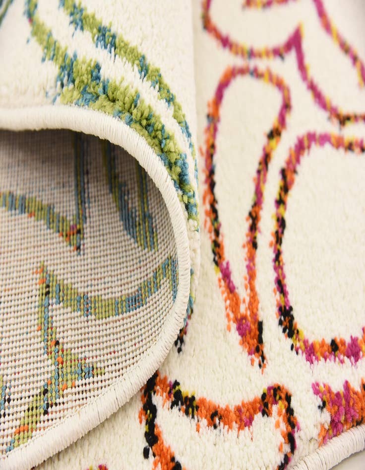 Detail image of  8' x 8' Tuscany Round Rug