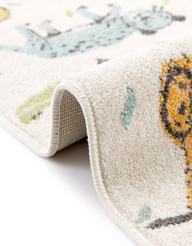 Detail image of  3' 3 x 3' 3 Animals Whimsy Kids Round Rug