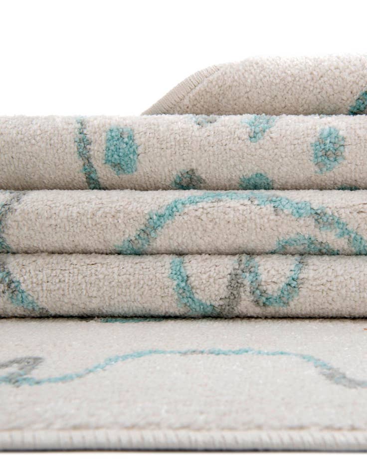 Detail image of  3' 3 x 3' 3 Animals Whimsy Kids Round Rug