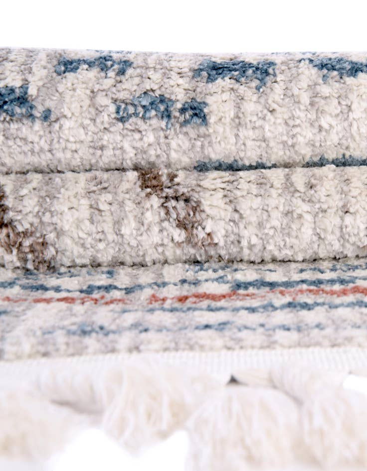 Detail image of  2' x 8' Aramis Runner Rug