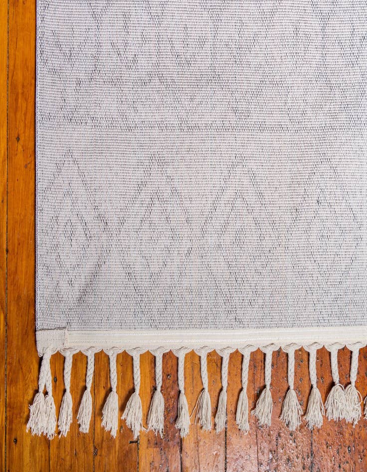 Detail image of  2' 4 x 6' Artemis Runner Rug