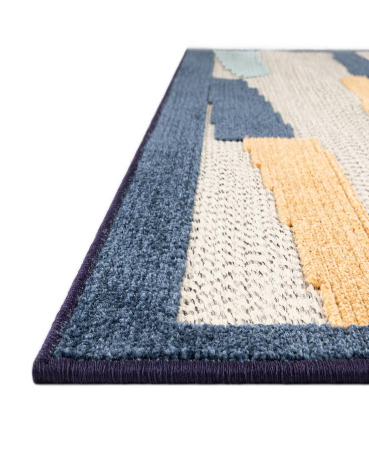 Detail image of  2' x 10'  Washable Belize Indoor / Outdoor Runner Rug