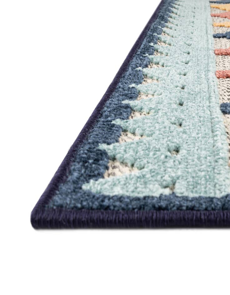 Detail image of  2' x 6'  Washable Belize Indoor / Outdoor Runner Rug