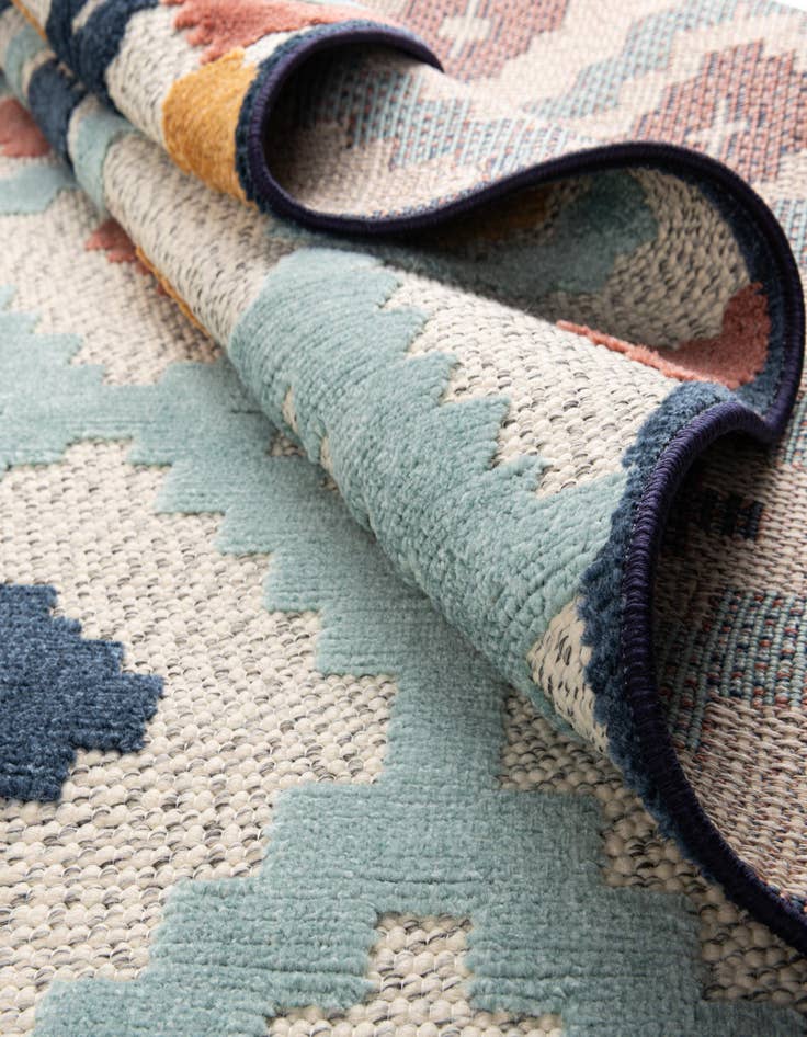 Detail image of  2' x 6'  Washable Belize Indoor / Outdoor Runner Rug