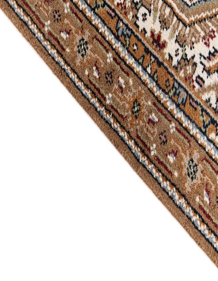 Detail image of  2' 5 x 4' 10  Hand Knotted Bidjar Wool Runner Rug
