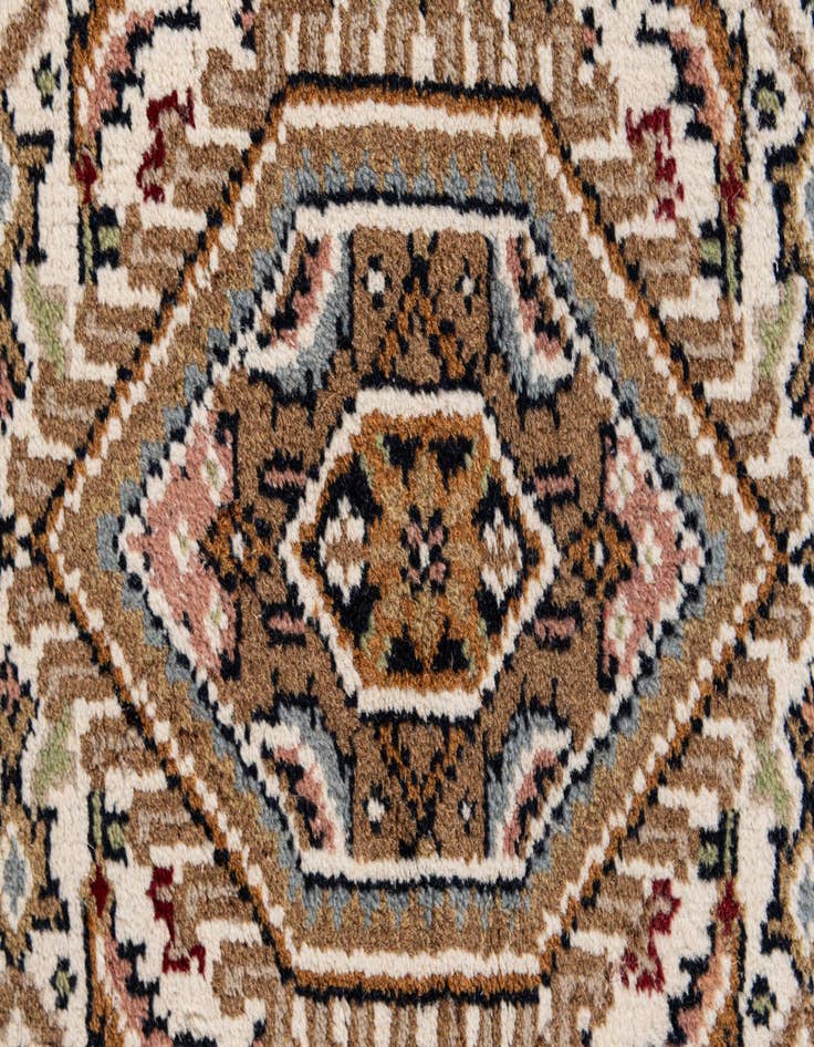 Detail image of  2' 5 x 4' 10  Hand Knotted Bidjar Wool Runner Rug